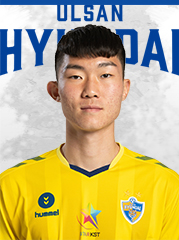 https://img.yixiao17.com/img/football/player/bb905e5bbb6f4c14e91cbc5cb5c8d961.jpg